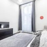 Very Large & New Apartment *