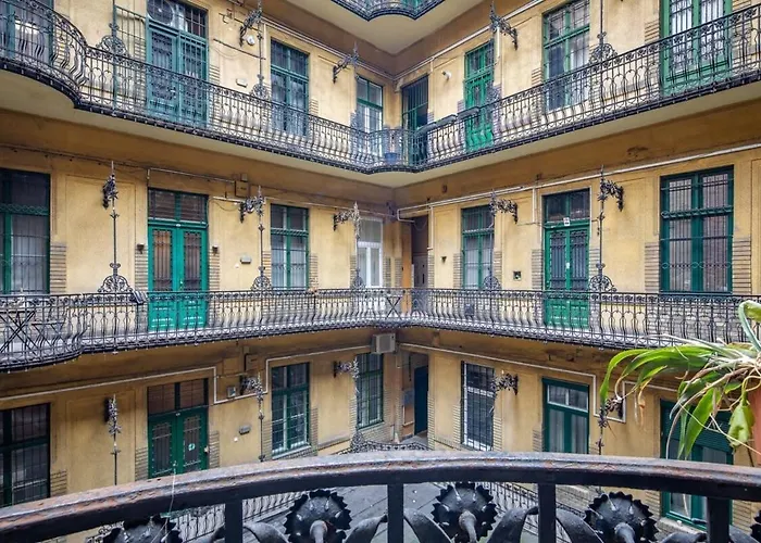 Very Large & New Apartamento Budapeste