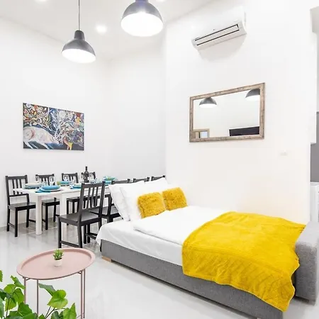 Very Large & New * Budapest