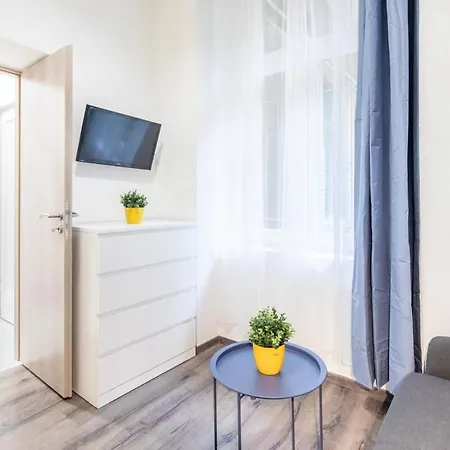 Very Large & New * Budapest